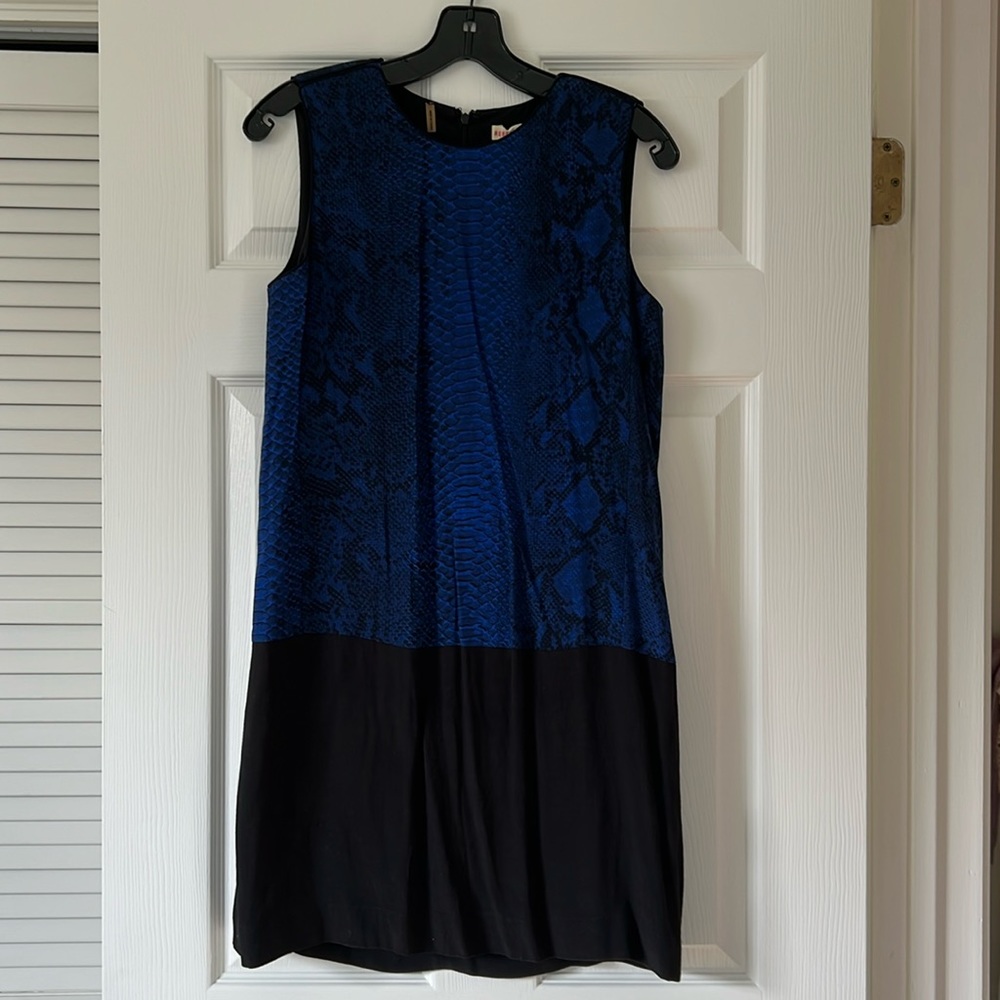 Rebecca Taylor size 2 blue snake print sleeveless shift dress.